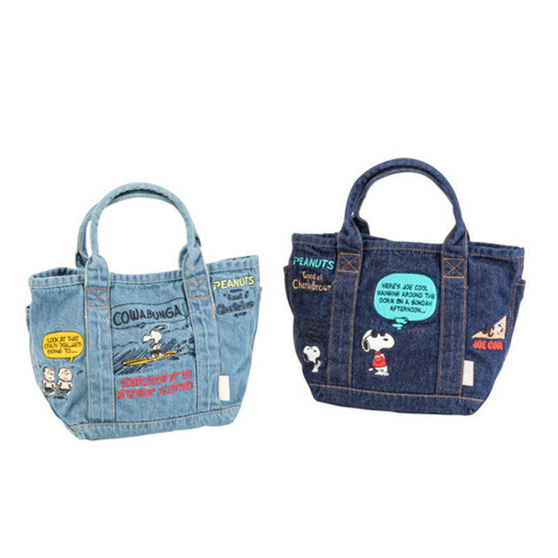 Deux sacs à main en jeans illustrés Snoopy, design Peanuts rétro, format 33x23x14 cm, en denim bleu clair et foncé