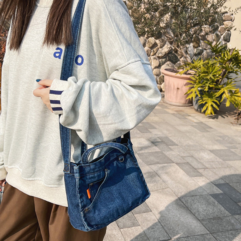 Petit sac à main en jean bleu foncé bandouilière
