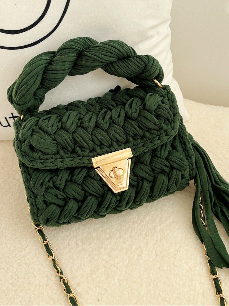 Sac en crochet avec poignée torsadée et fermoir doré, format compact – disponible en plusieurs coloris