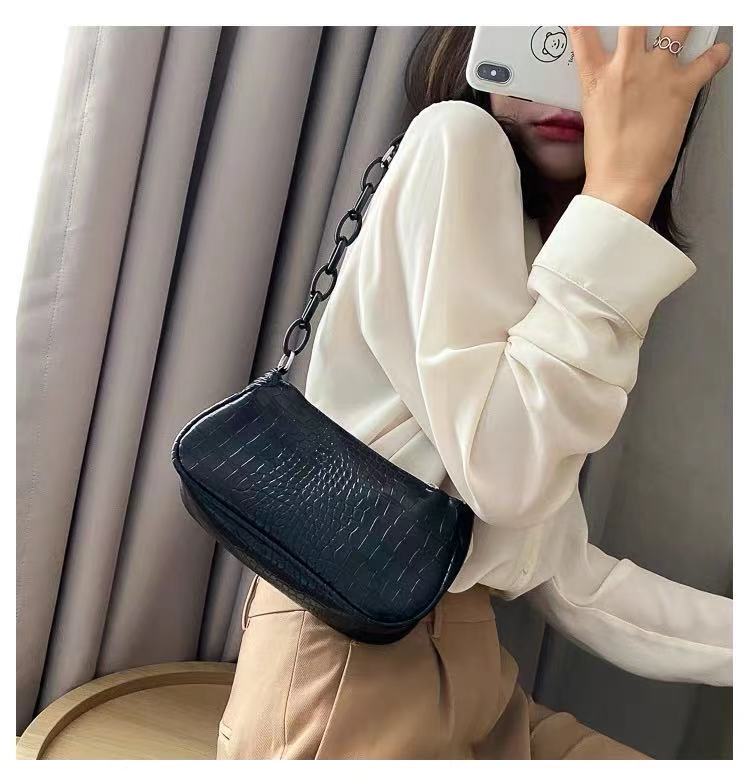 Sac cuir effet croco noir