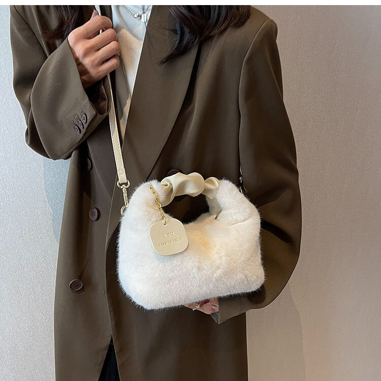 Sac à main fausse fourrure blanc chic