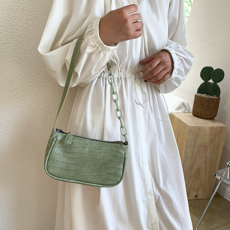 Sac cuir effet croco vert chic
