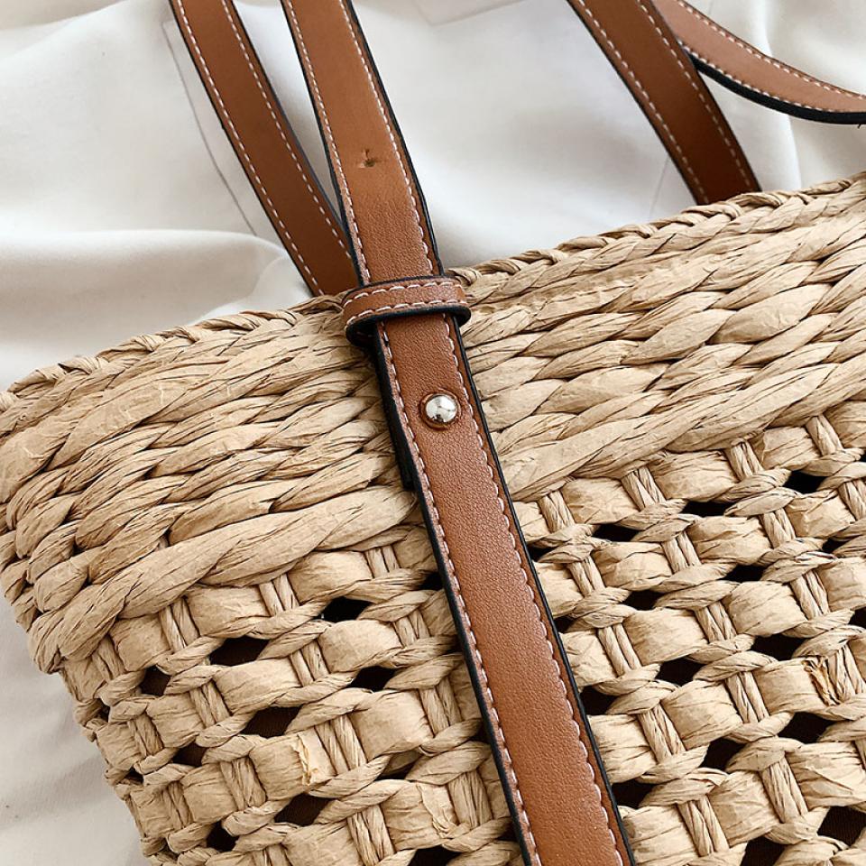 Sac de paille pour la plage finition cuir