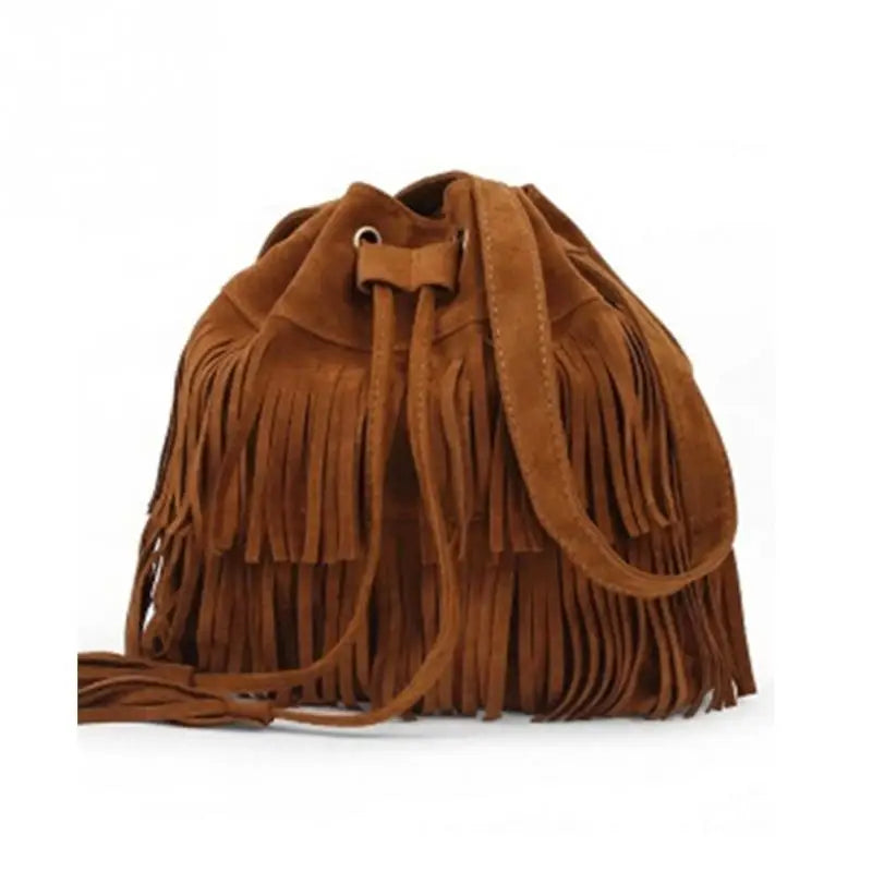 Sac bandoulière à franges en suédine  – style bohème tendance et décontracté