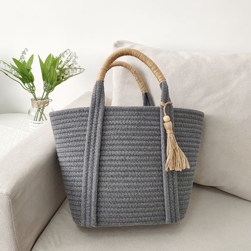 Sac en paille gris tendance