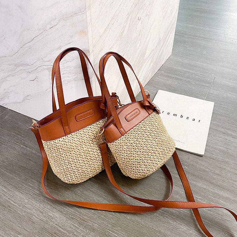 Sacs en paille et cuir