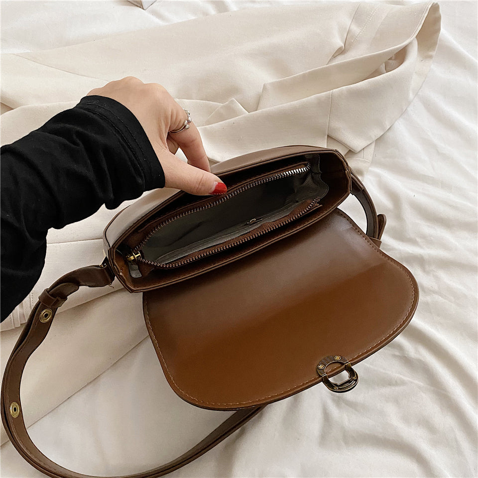Sac demi lune cuir de qualité